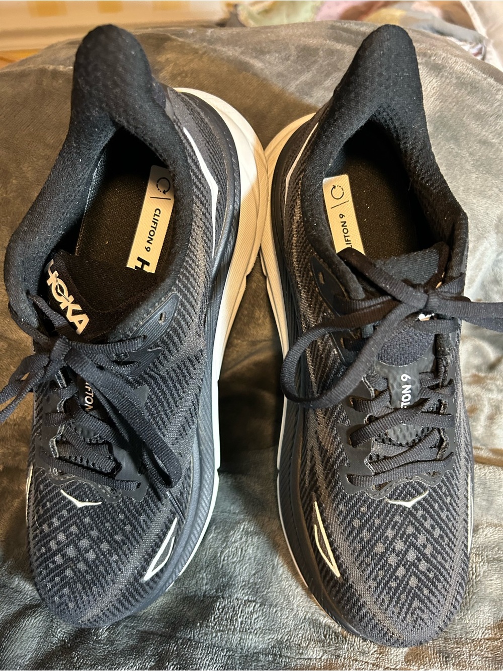 Hoka Women’s Great Condition Clifton 9 Black Running Shoes,Sz 9.5D